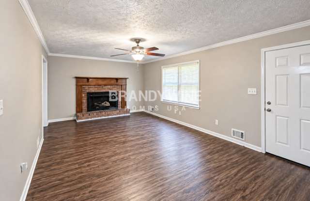 2840 Creekwood Drive Southwest Gallery 4