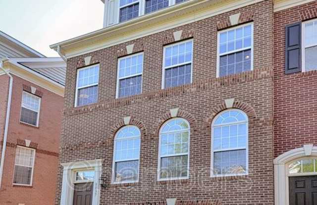 8037 Reserve Way - 8037 Reserve Way, Tysons Corner, VA 22182