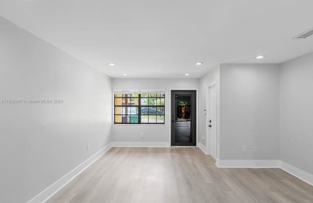1089 Northeast 210th Terrace Gallery 3