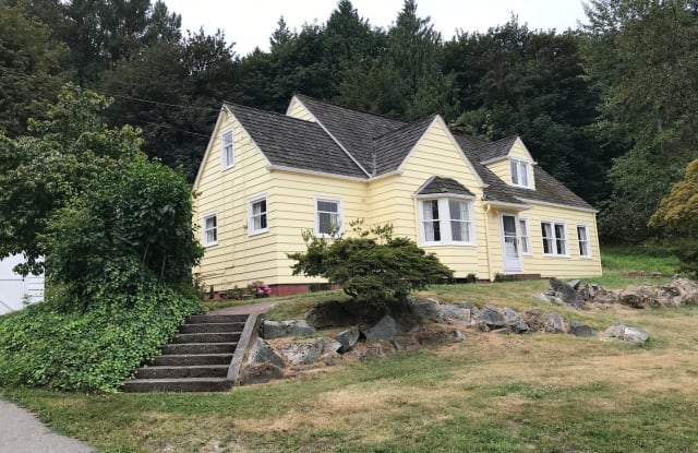 7608 E Lowell-Larimer Rd - 7608 East Lowell Larimer Road, Silver Firs, WA 98296