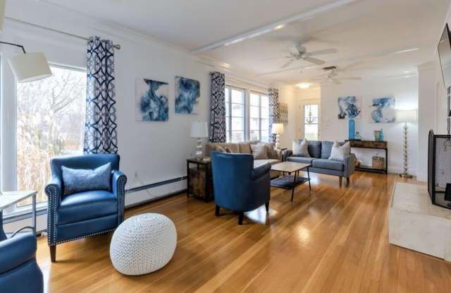 119 Stetson Street Gallery 2