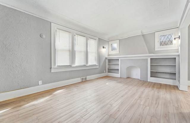 Brick Colonial with Space for the Whole Family - Section 8 Approved Gallery 4