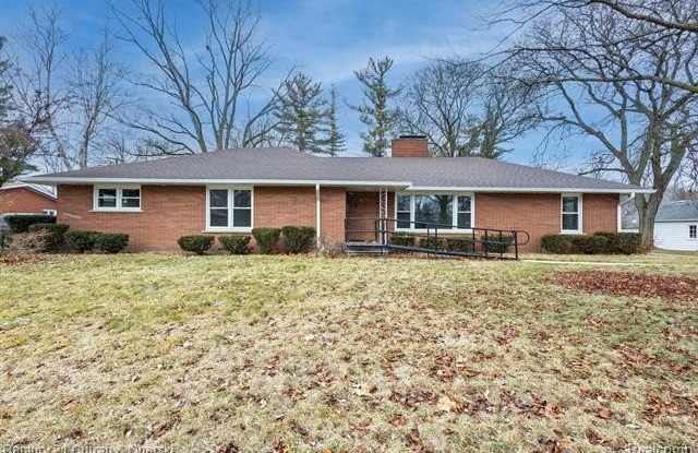 3136 Mildred Street photos photos