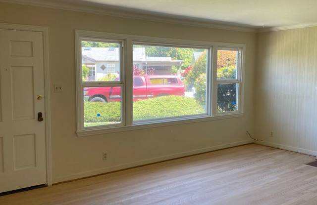 4700 Nova Dr. Gallery 3