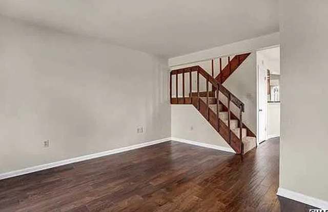 221 North Duke Street - C Gallery 4