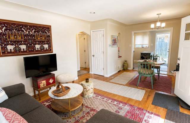 Fully Furnished, UTILITIES INCLUDED Brick Duplex Near Northfield – Just Bring Your Clothes! photos photos