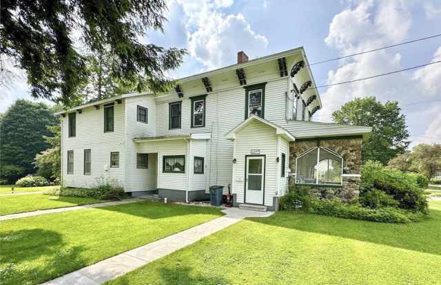 336 MEADVILLE Street Gallery 2