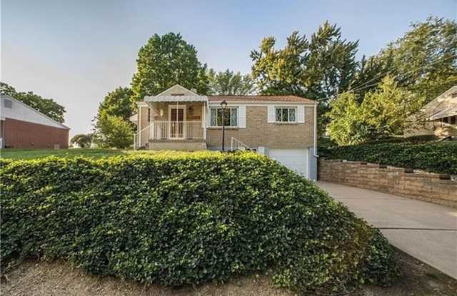 3 Bed 1 Bath in Coraopolis, PA photos photos