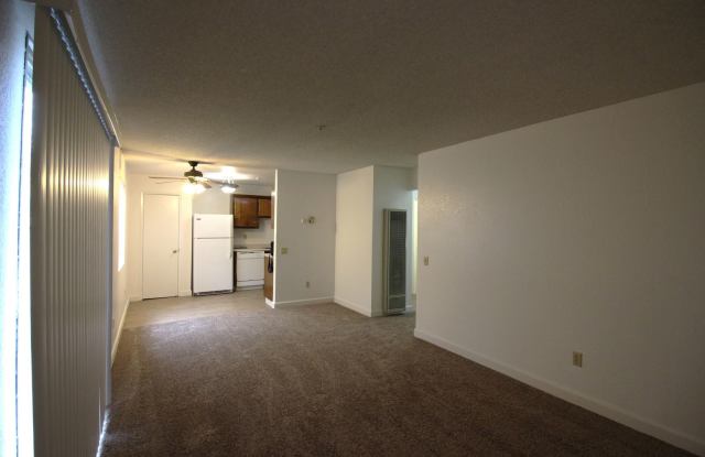 1 Bedroom for Rent - 949 Camino Coronado, Rohnert Park, CA 94928