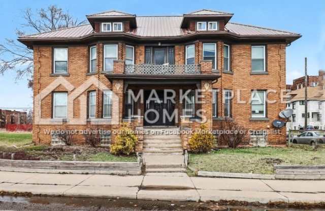 2506 Ferry Park St photos photos