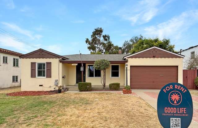 Charming 2BD/1BA House in National City W/ W/D, Stainless Steel Appliances, Large Front/Back Yard,  Sunroom! photos photos