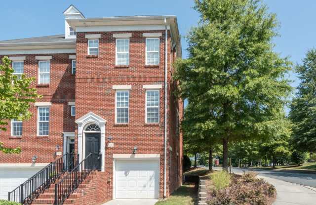 Beautiful 2 bedroom townhome in Matthews photos photos