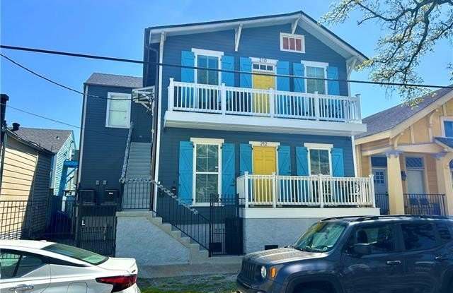 210 S LOPEZ Street photos photos 210 S LOPEZ Street photos photos