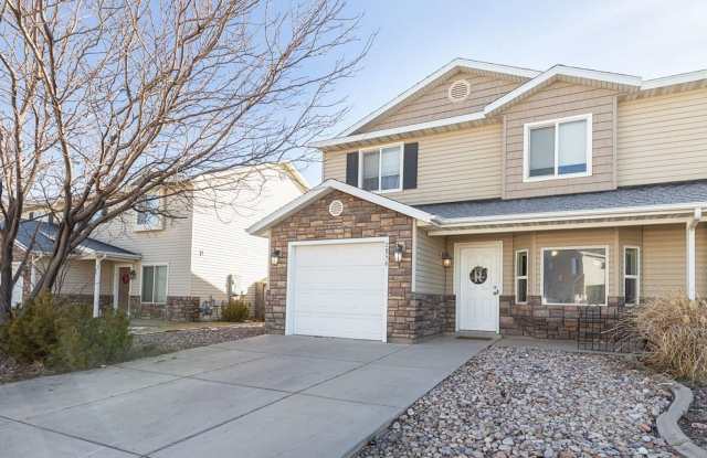 Scenic Gemini Meadows Townhome with Open Views & Modern Comfort photos photos