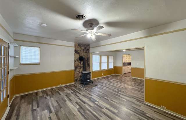 3205 10TH STREET Gallery 1
