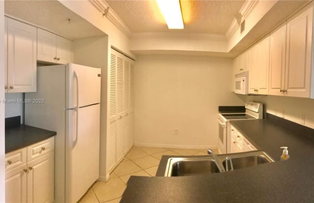 165 NW 96th Ter - 165 NW 96th Ter, Pembroke Pines, FL 33024