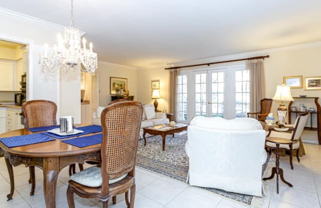2600 Bellefontaine - 2600 Bellefontaine Street, Houston, TX 77025