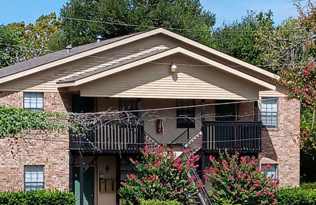 Green Oaks photos photos