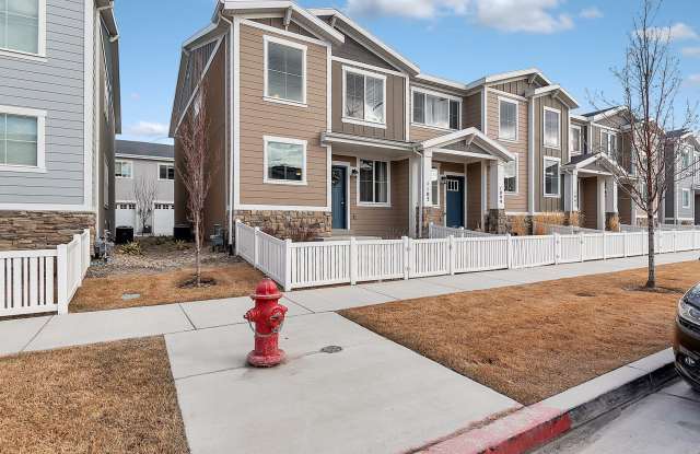 3 Bed 2.5 Bath Townhome in Bluffdale photos photos