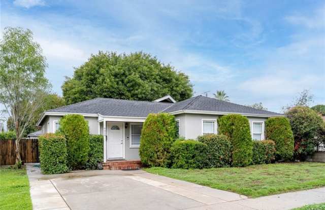 6859 Hesperia Avenue - 6859 Hesperia Avenue, Los Angeles, CA 91335