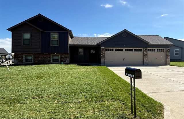1181 Baseball Drive Gallery 1