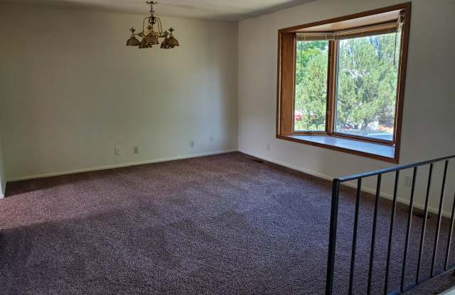 South Boulder home with excellent views Gallery 3