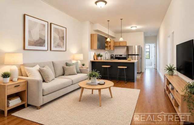 369 Menahan St Unit 1R Gallery 1