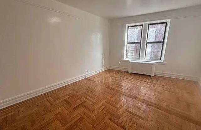1515 Grand Concourse Gallery 4