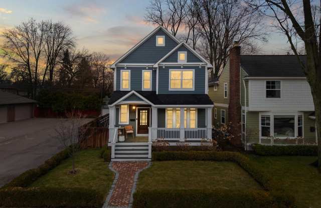 819 Irving Avenue photos photos