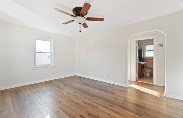 2 Bed 1 Bath for Rent in Norfolk photos photos