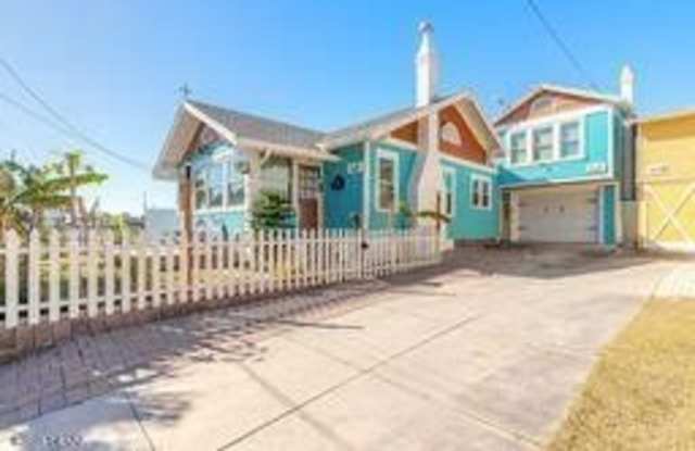 212 S WILD OLIVE Avenue photos photos