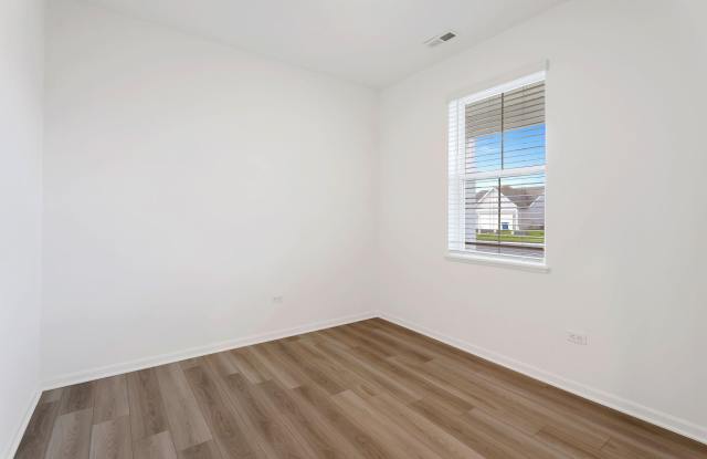 511 E 127th Place Gallery 3