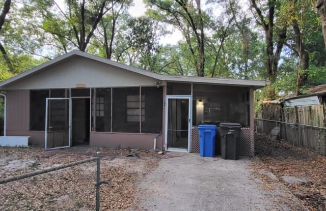 314 Tweed Ave - 314 Tweed Avenue, Seffner, FL 33584
