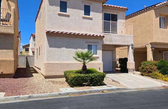 A Fabulous 3 Bed, 2.5 Bath, 2 Story Home With 1 Car Garage!!! photos photos