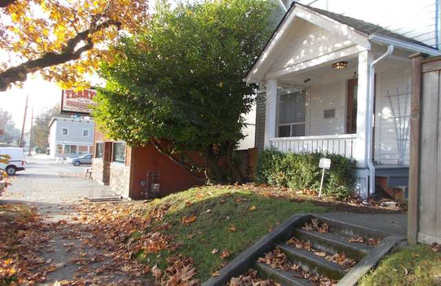 3414 N Proctor Gallery 3