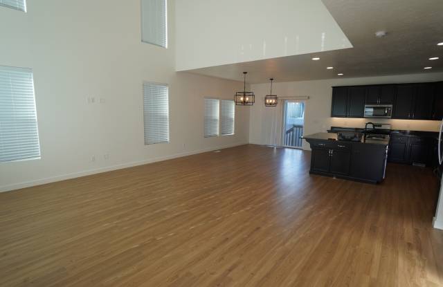 875 N 2175 W Gallery 3