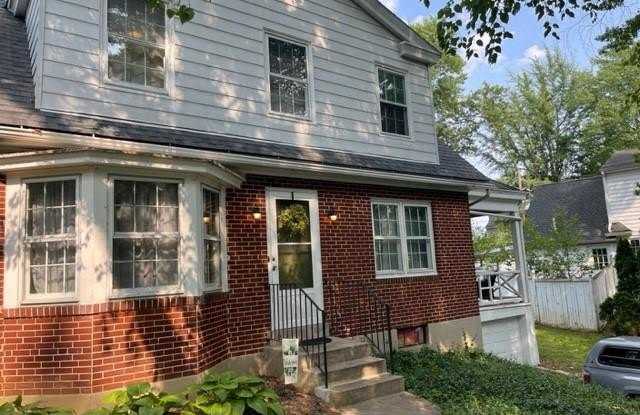 411 N 4TH Street photos photos