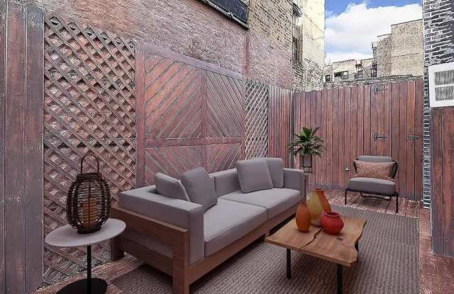 37 CORNELIA ST. photos photos