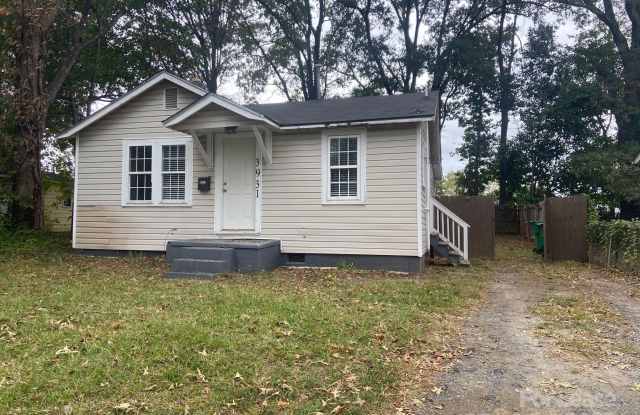 3931 Bearwood Avenue - 3931 Bearwood Avenue, Charlotte, NC 28205