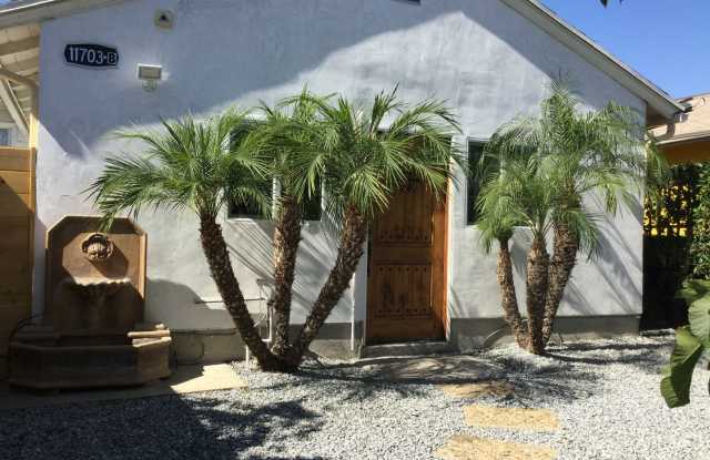 Gorgeous Guest house, with1 Bedroom and 1 Bathroom, Hawthorne. photos photos