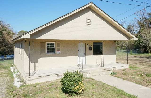 Three Bedroom Home! photos photos