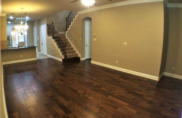 10524 Steinbeck Lane Gallery 2