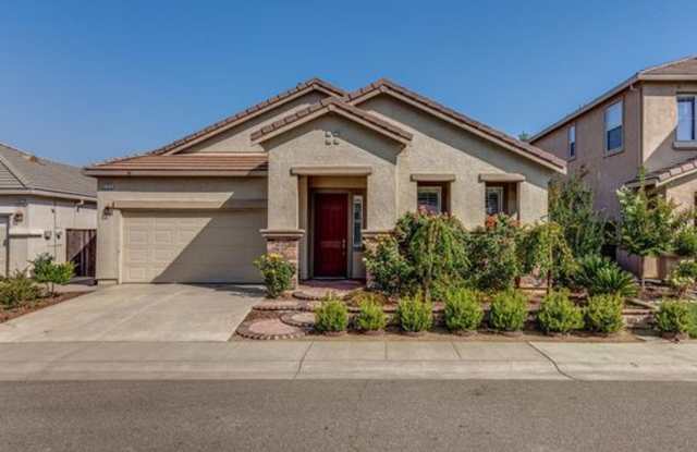 Beautiful Patio Home in West Natomas - 171 Unity Circle, Sacramento, CA 95833