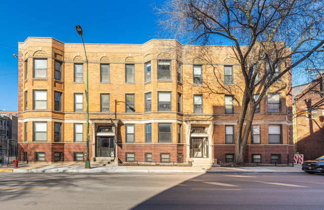 726 W Addison Street unit: 3 photos photos 726 W Addison Street unit: 3 photos photos