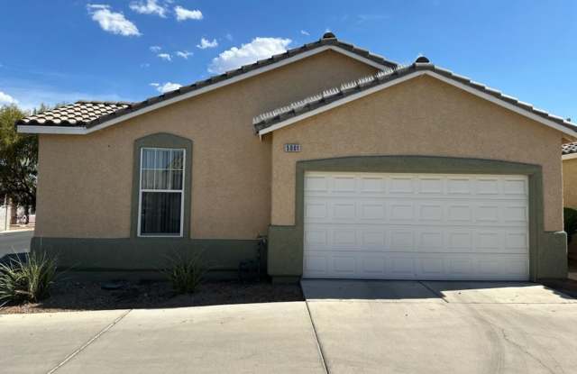 Great single story 3 bedroom house for rent! - 5001 Droubay Drive, Whitney, NV 89122