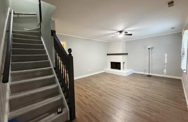 5519 Hamstead Crossing Gallery 2