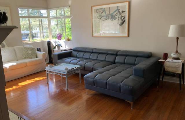 1521 Marion Avenue photos photos