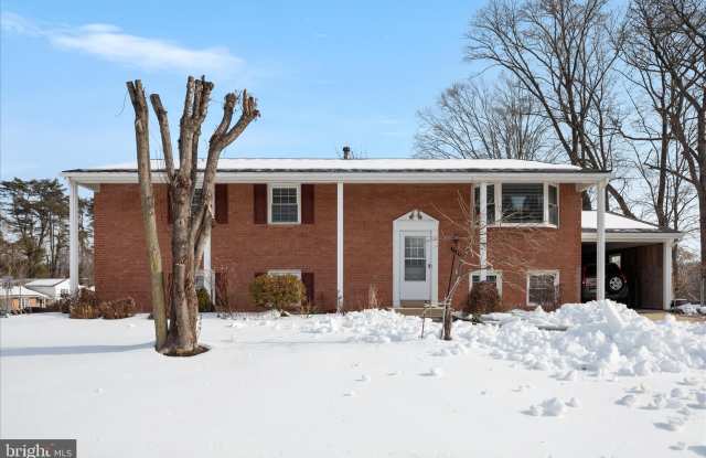 7201 SYDENSTRICKER Road photos photos