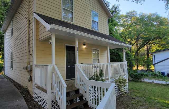 Affordable 2 Story Home - Fresh Paint - New flooring Large Lot - Close to Downtown Atlanta photos photos