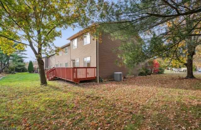 14 Sherwood Ct Gallery 3